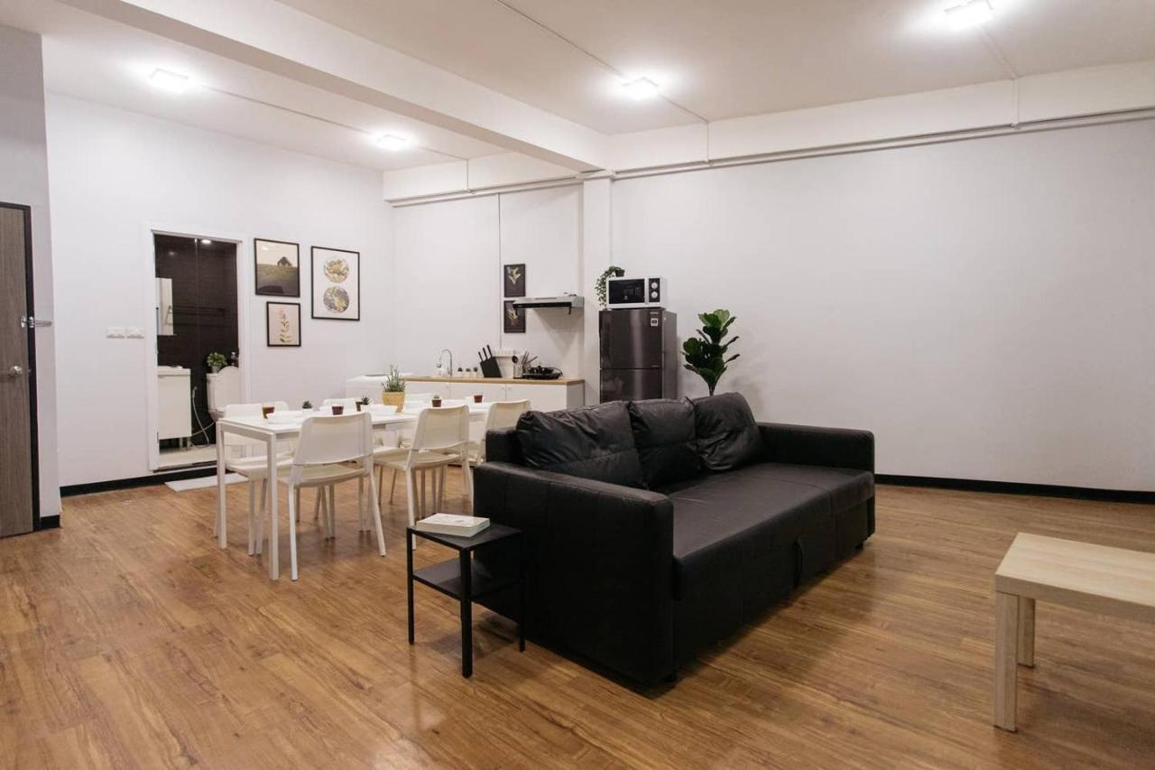 U3 Large 2 Bedroom Full Kitchen Near Bts Udomsuk 방콕 외부 사진